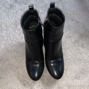 Preloved leather boots